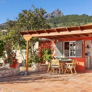  Ferienhaus Mountain Getaway For Hikers 2